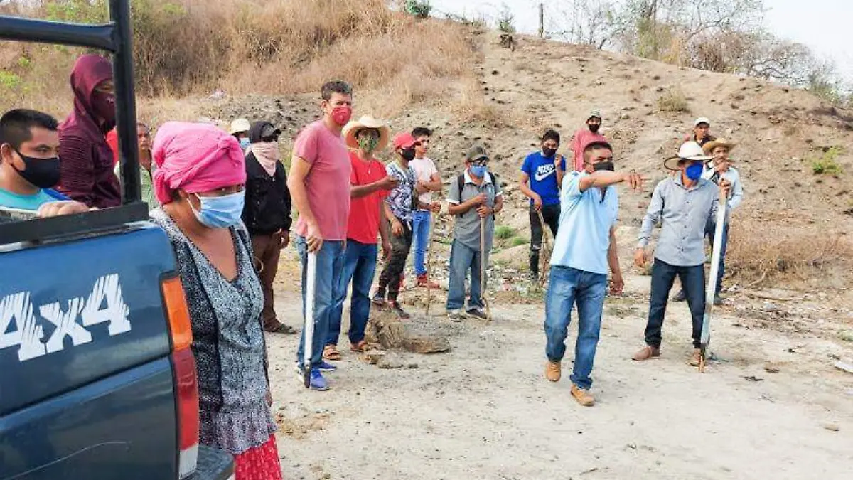 bloqueo campesinos atoyac